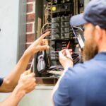 Günstiger Elektriker Düsseldorf: Elektro-Service schon ab 58€ buchen